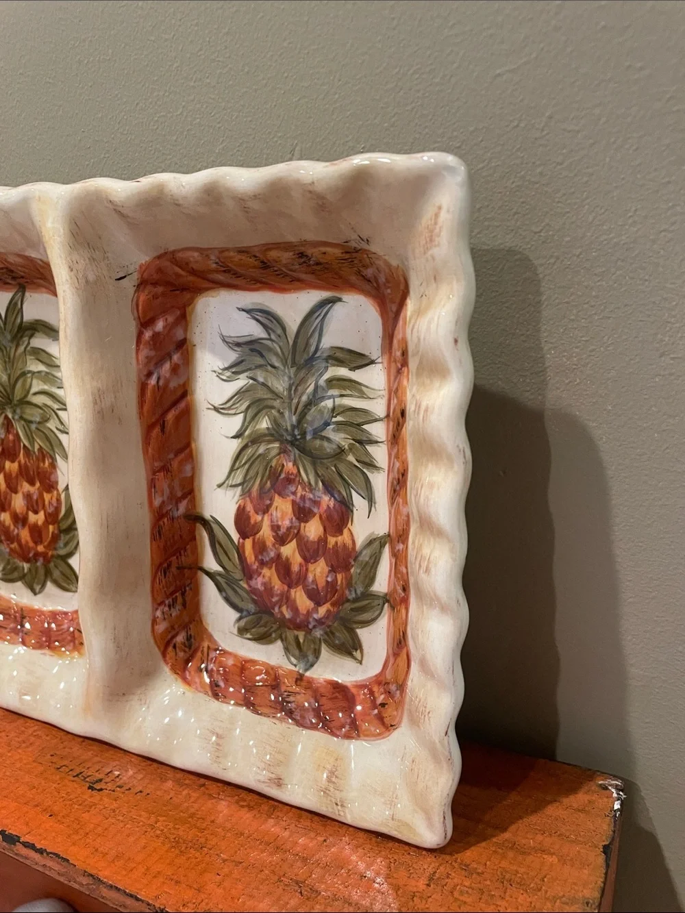 Ceramic Triple Pineapple Serving Tray - Cream and Brown and green like new